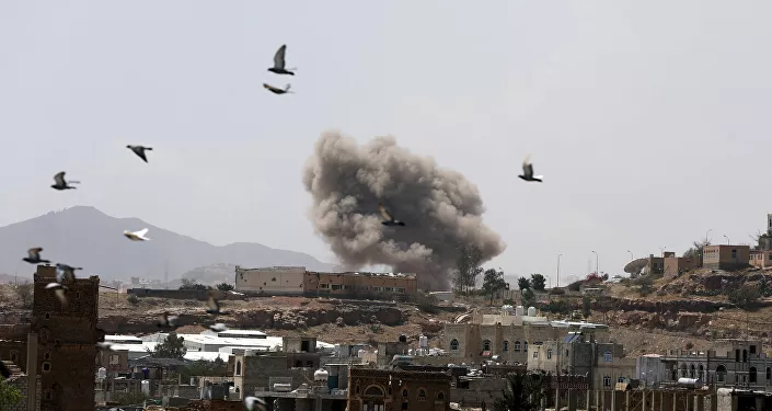 قصف التحالف العربي على العاصمة اليمنية صنعاء
