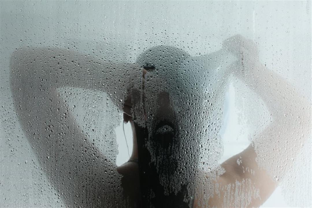 فيروس كورونا| الاستحمام بالماء الساخن يقضي عليه.. حقيقة أم خرافة؟