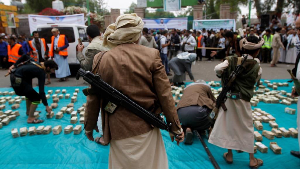 مقاتل حوثي في العاصمة اليمنية صنعاء (رويترز)