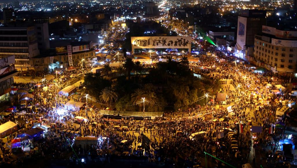 ساحة التحرير وسط بغداد تعتبر رمز الاحتجاجات في البلاد (رويترز)