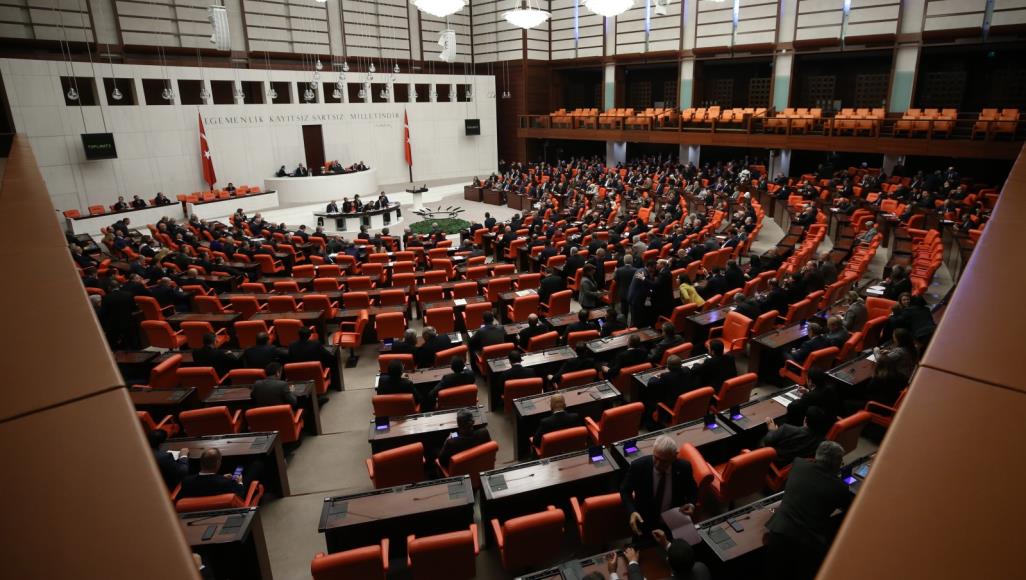 البرلمان التركي أقر قانونا للإفراج عن السجناء (الأوروبية)