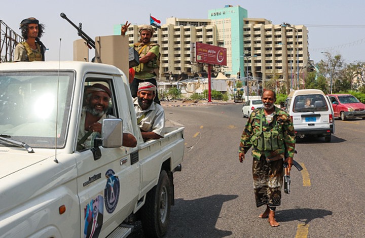 محللون: حرب مفتوحة بين الرياض وأبوظبي جنوب اليمن