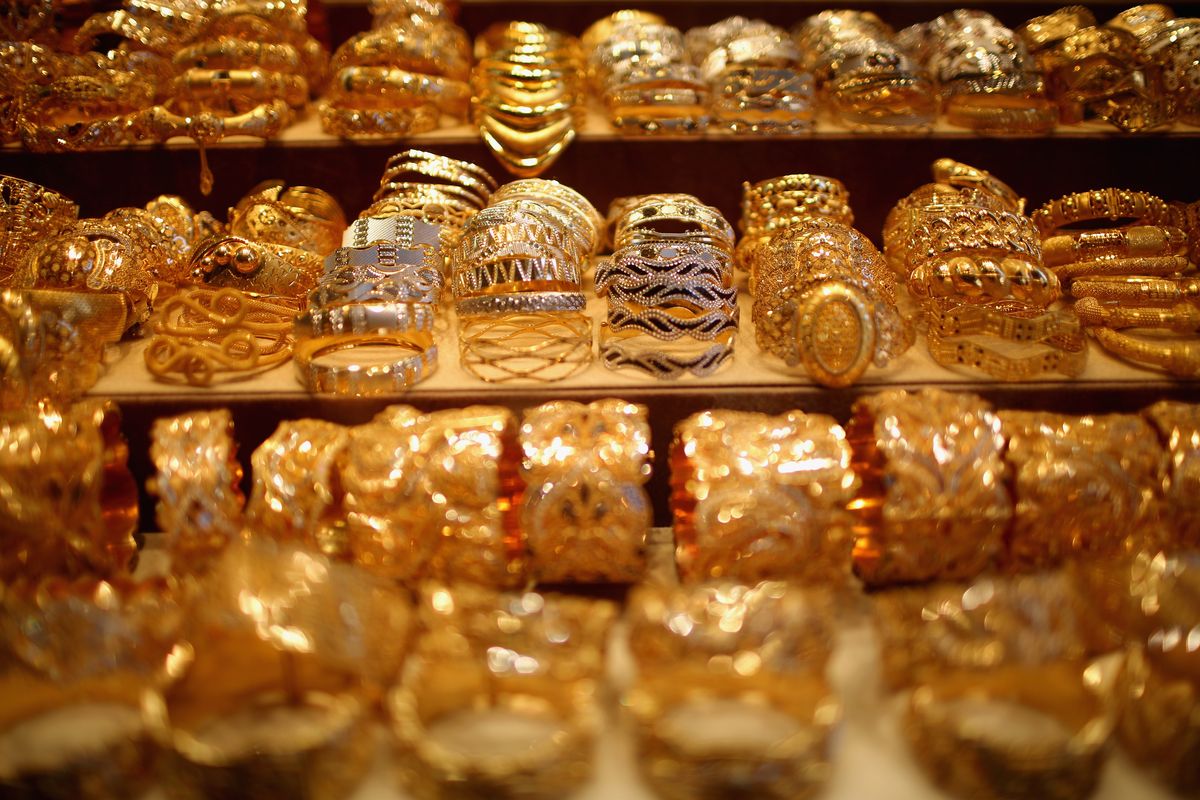 انواع المجوهرات الذهبية