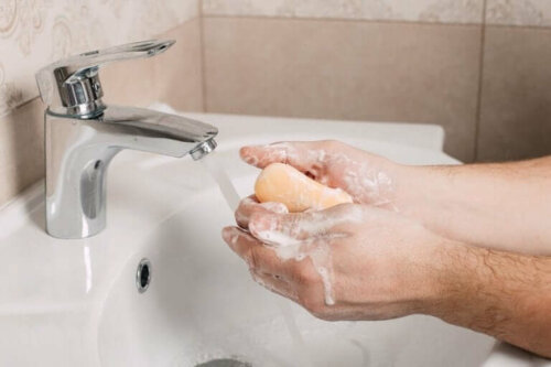 غسل اليدين بطريقة صحيحة