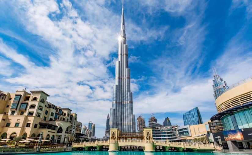 برج خليفة تحفة معمارية سياحية دبي
