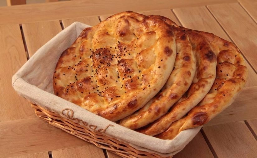 طريقة عمل الخبز التركي بالسمسم وحبة ال