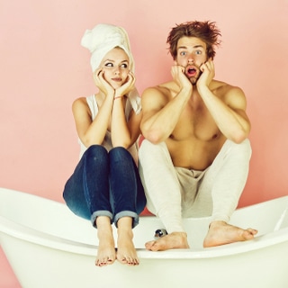 فوائد استحمام الزوجين معًا