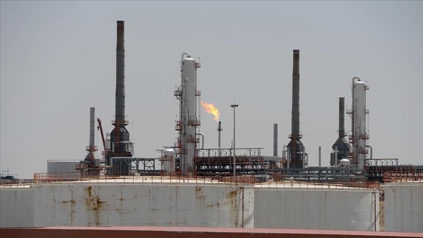 وزير كويتي: اتفاق تاريخي لخفض إنتاج النفط بنحو 10 ملايين برميل