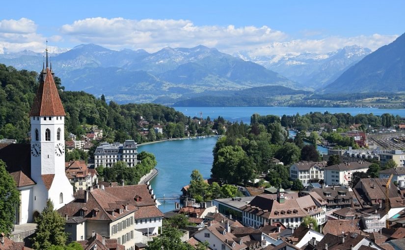 السياحة في سويسرا انترلاكن