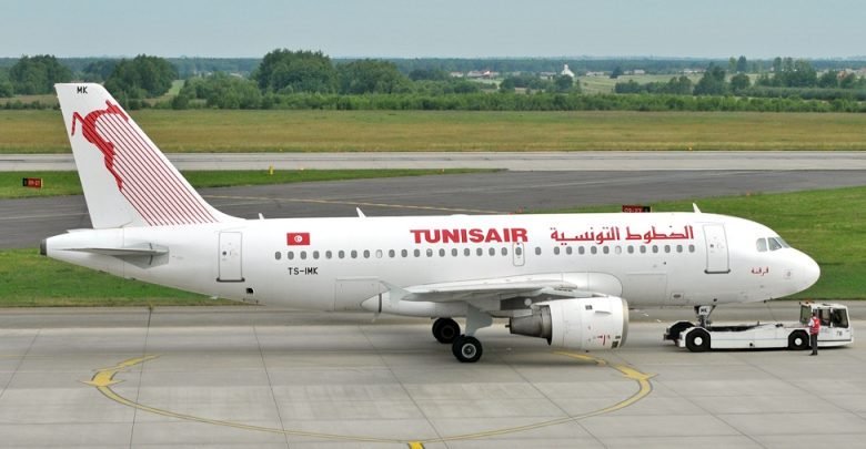 السفارة التونسية بالجزائر تصدر بيانا حول التونسيين العالقين في الجزائر