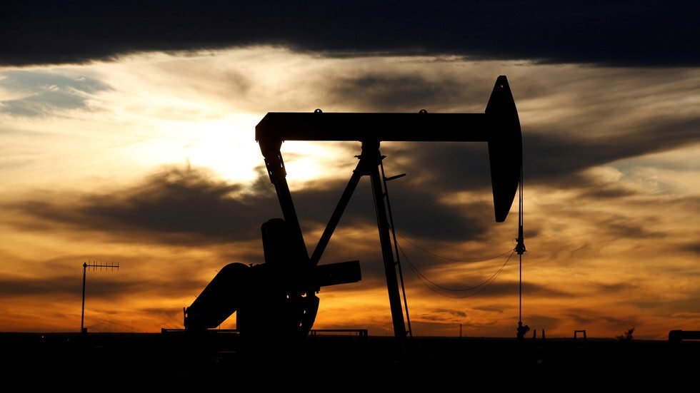 أسعار النفط ترتفع بفعل آمال تعافي الطلب