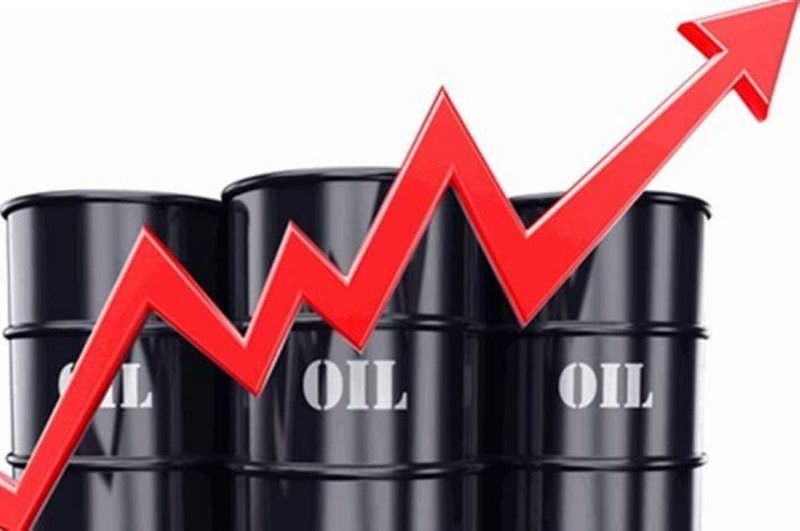 أسعار النفط ترتفع بعد بدء تخفيضات الإنتاج