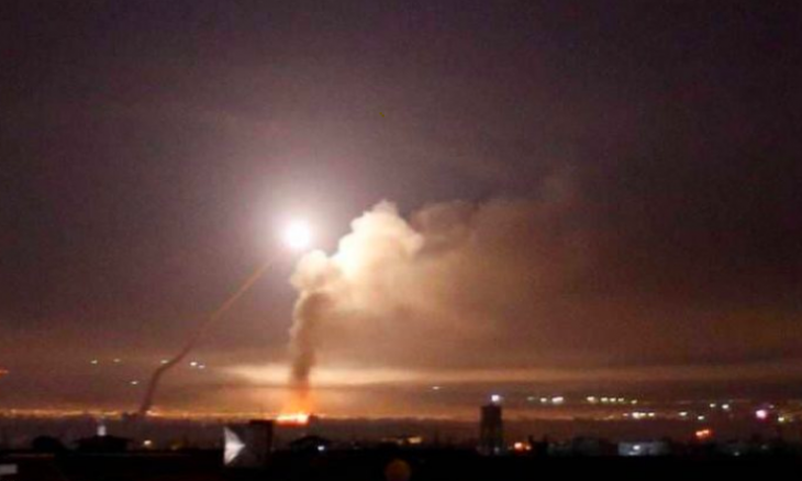 النظام السوري يعلن التصدي لصواريخ إسرائيلية فوق حمص