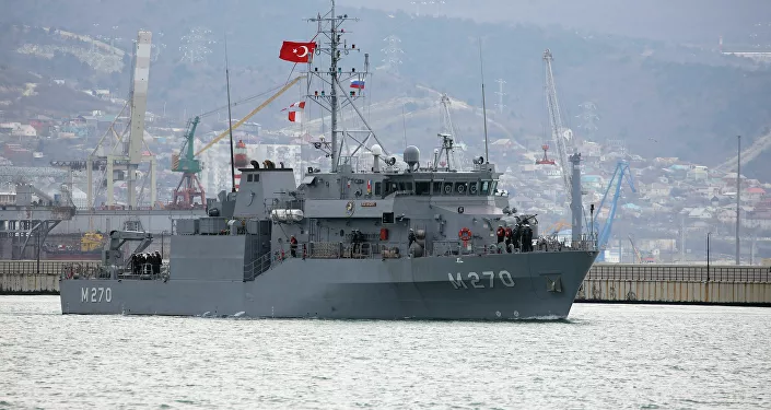 سفينتان حربيتان تركيتان تصلان ميناء نوفوروسيسك الروسي، ضمن تدريبات عسكرية تجريها البحرية التركية تحمل اسم الوطن الأزرق 2019.