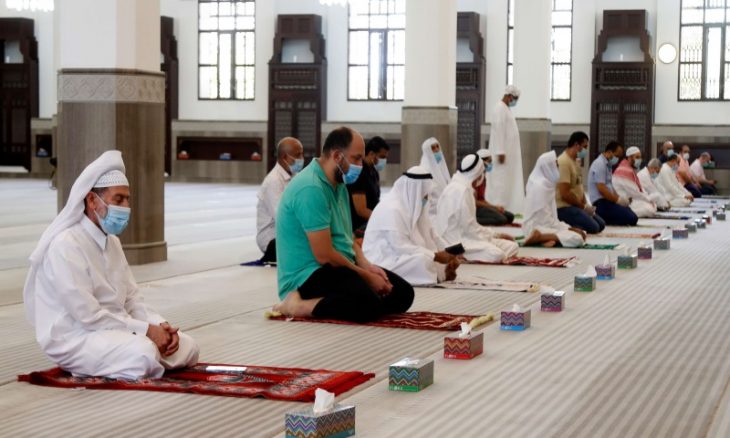 عودة حذرة للحياة الطبيعية في قطر.. فتح جميع المساجد وإلغاء بعض قيود “كورونا”