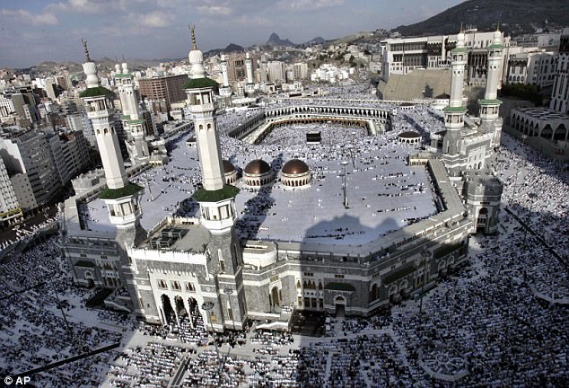 It is the Kaaba that Muslims around the world are facing when they pray towards Mecca