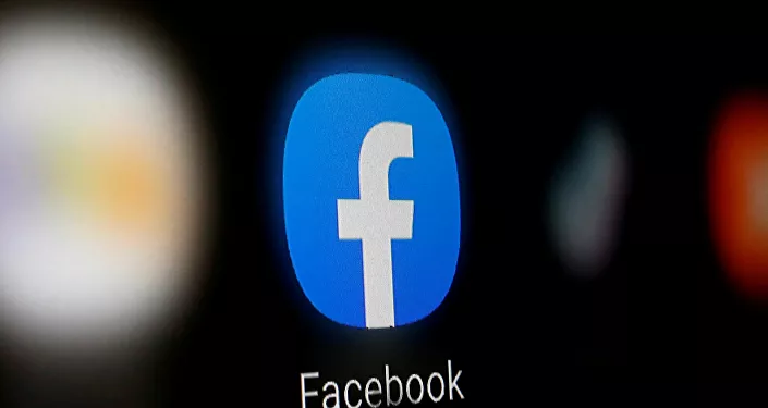 تطبيق فيسبوك للتواصل الاجتماعي