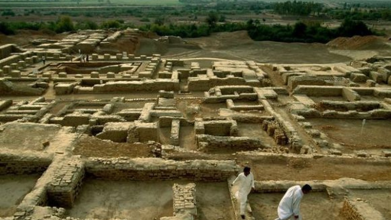 مدينة موهينجو دارو احدى مدن حضارة وادي السند – باكستان