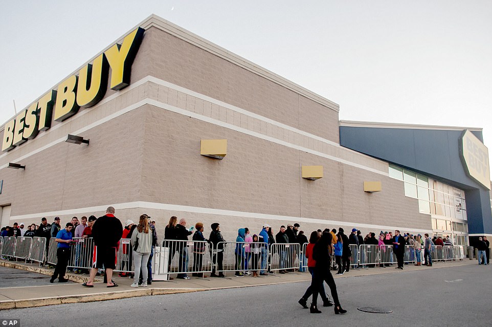 KENTUCKY: Lines formed round the block of this Best Buy in Bowling Green, Kentucky, on Thursday afternoon 