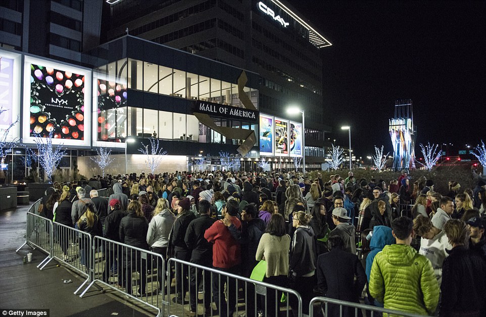 MINNESOTA: At the Mall of America in Minneapolis, thousands queued up before the mall opened at 5am on Friday  to snag thousands of free gifts and snap up deals which were being offered 