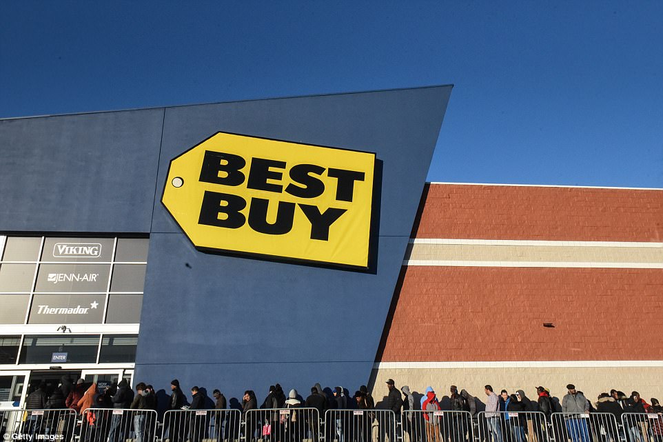 NEW YORK STATE: There were long lines for the Best Buy at Green Acres Mall in Valley Stream, New York, on Friday morning