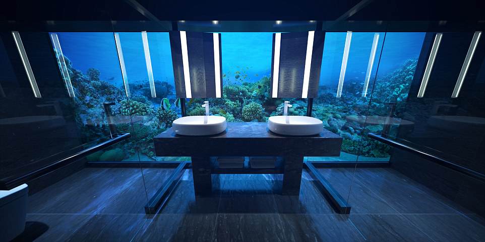 Soak up unique views: Even in the bathroom guests can gaze at the Indian Ocean