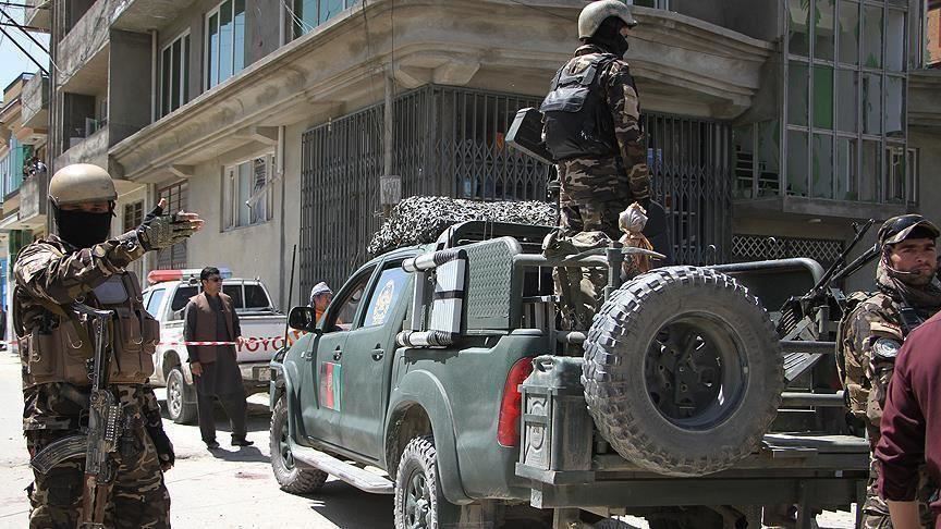 مقتل 9 بينهم عناصر أمنية إثر تفجير انتحاري في أفغانستان