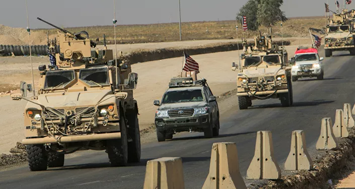 قوات الجيش الأمريكي المنسحبة من شمال سوريا، في ضواحي دهوك، العراق 21 أكتوبر 2019