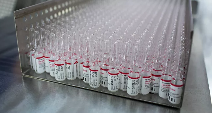 إنتاج لقاح ضد المرض الفيروسي كوفيد 19 في مصنع الأدوية بينوفارم بضواحي موسكو، أغسطس/ آب 2020