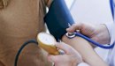 كيفية قياس ضغط الدم بدون جهاز
