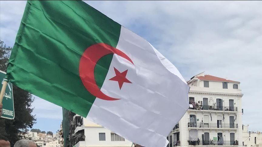 الجزائر.. حزبان إسلاميان يرفضان مشروع التعديل الدستوري