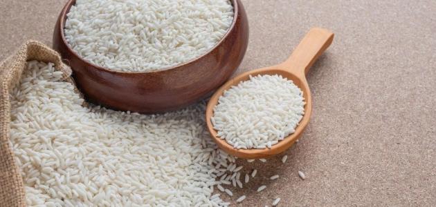 كيف تختارين نوع الأرز لوصفاتك، وما كمية الماء المناسبة لكل نوع؟