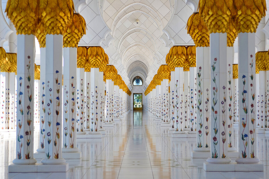 عواميد مسجد الشيخ زايد