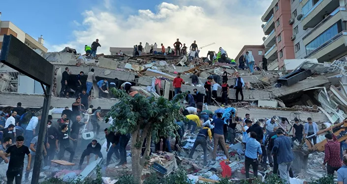 زلزال قوته 6.6 ريختر يضرب مدينة إزمير غربي تركيا 30 أكتوبر 2020