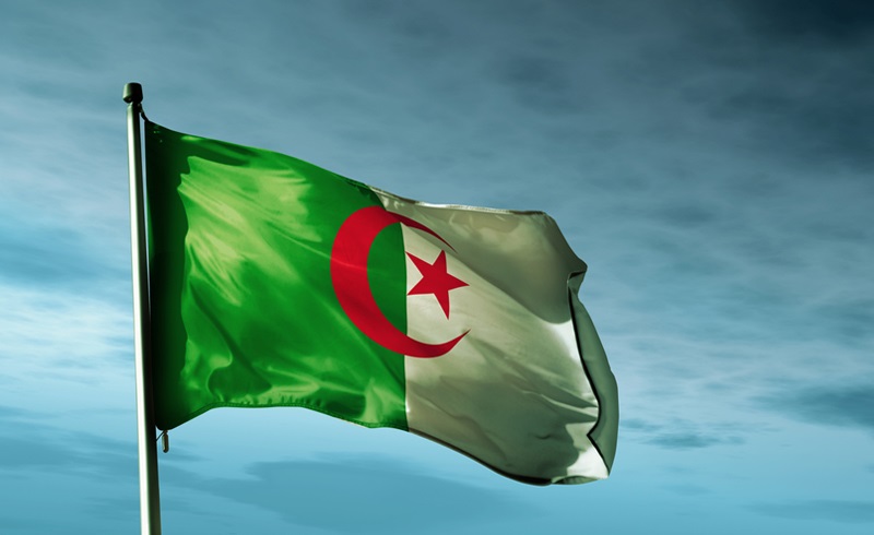 الجزائر تنفي تصريحات منسوبة لرئيس وزرائها حول الأزمة الليبية