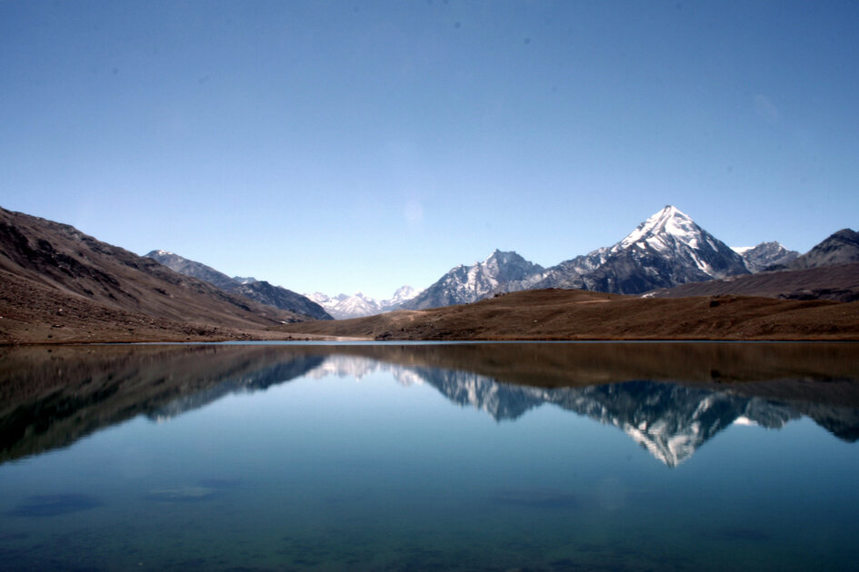Chandra tal lake trek over hamta pass