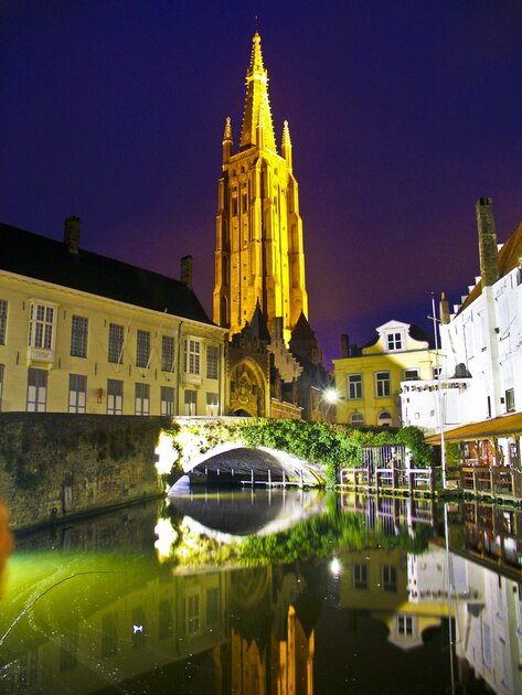 church-of-our-lady-bruges-second-tallest-brickwork-tower-in-the-world