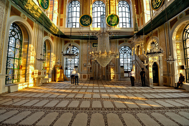 داخل مسجد اورتاكوي