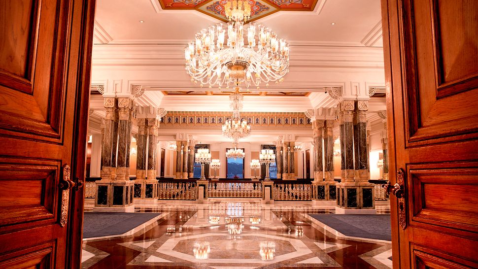 قاعة استقبال القصر تشيراغان