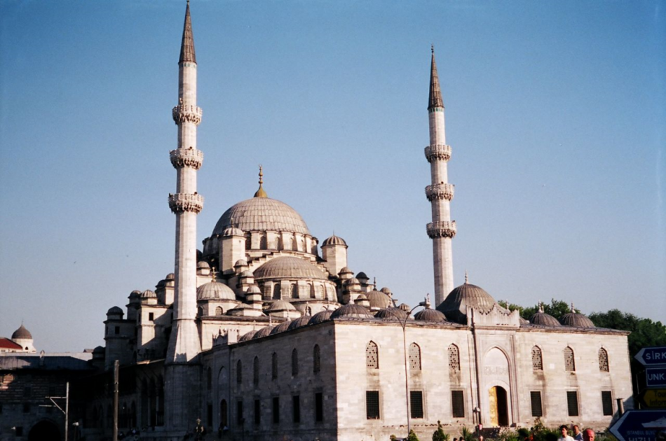 مسجد سليم الاول فوق هضبة اسطنبول