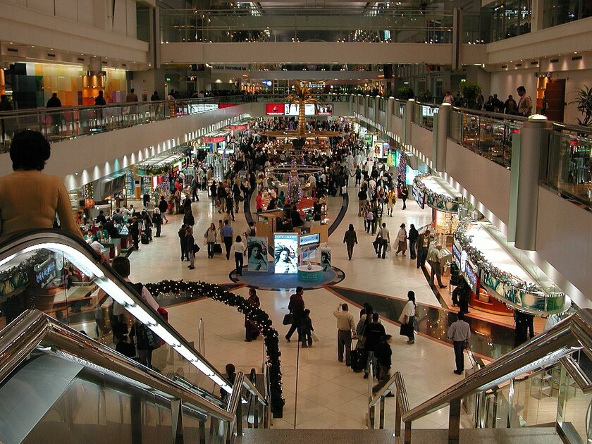 السوق الحرة في مطار دبي الدولي