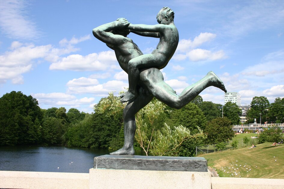 Frogner Park contains