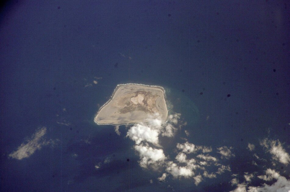 Jarvis Island by space
