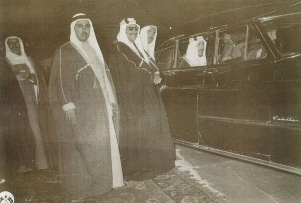 الملك سعود مع الشيخ عبد الله السالم الصباح، أمير دولة الكويت