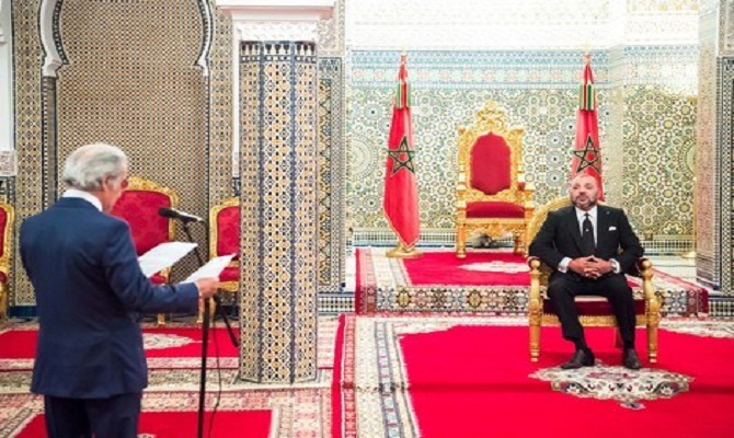والي بنك المغرب يقدم للملك التقرير السنوي للوضعية الاقتصادية للمغرب لسنة 2016