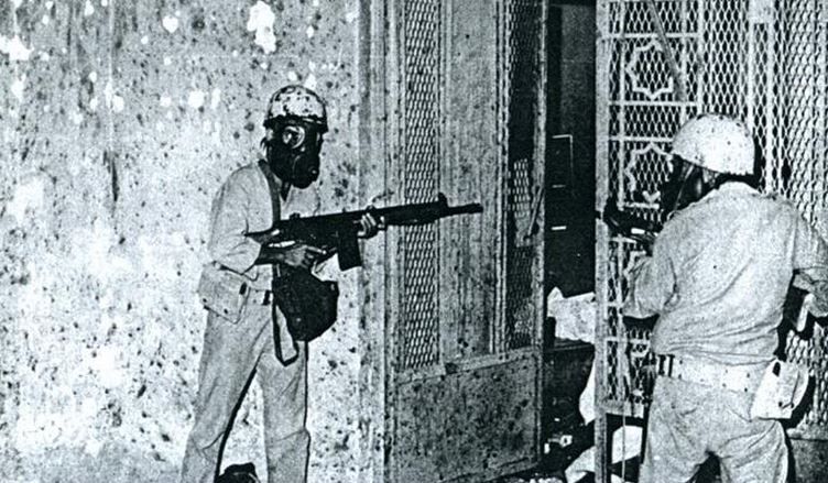 القوات السعودية تحاصر الحرم المكي 1979
