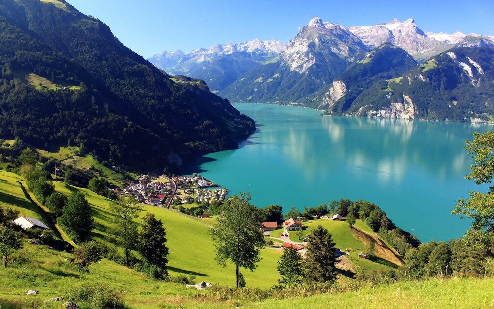 عروض الخلف للسفر والسياحة إلى سويسرا - السعر 5500 $