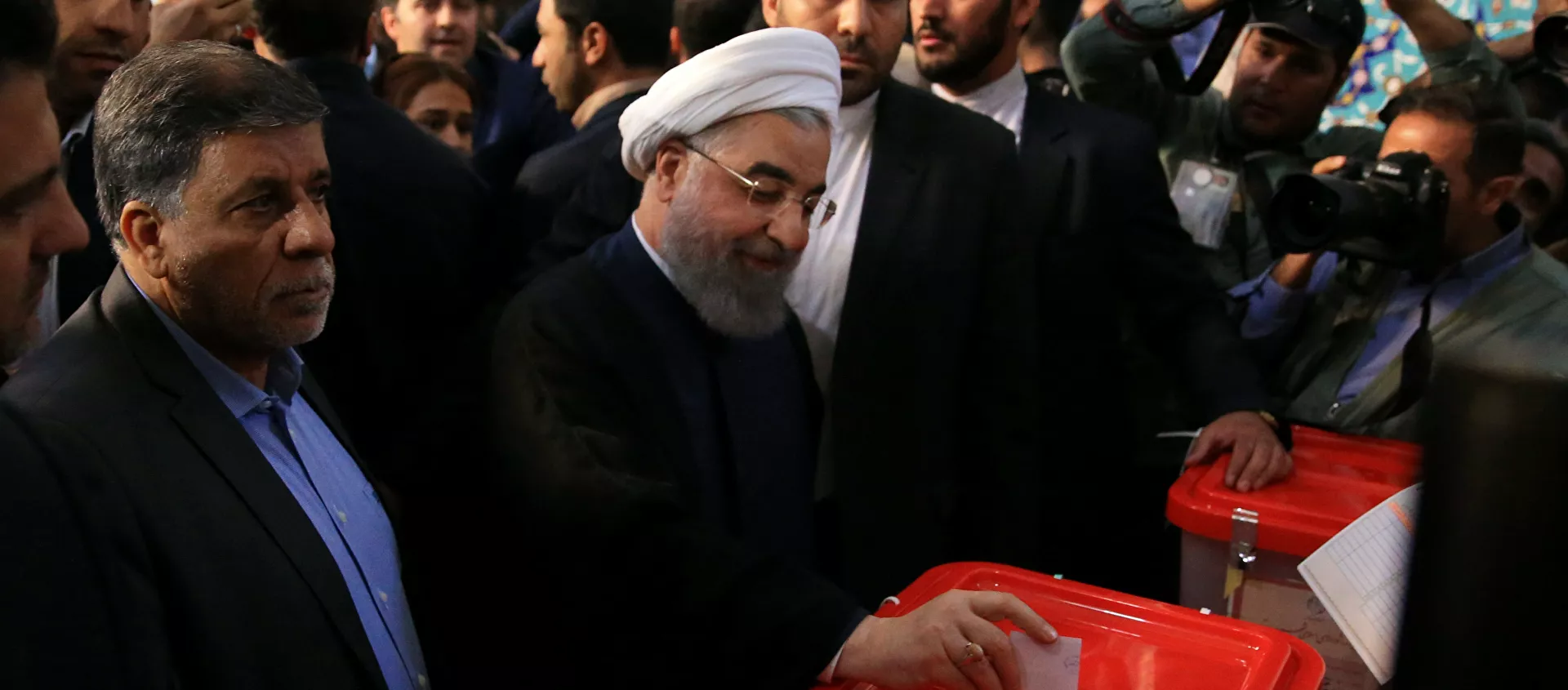 حسن روحاني يدلي بصوته في انتخابات إيران - سبوتنيك عربي, 1920, 25.05.2021