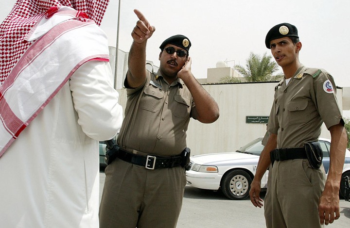 السعودية تعتقل رجلا بتهمة الإساءة لجهات حكومية (شاهد)