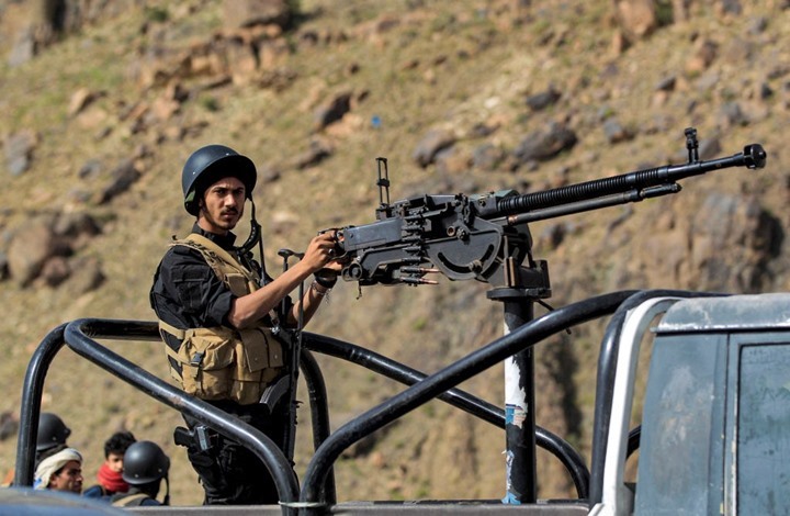 معارك بين الجيش اليمني والحوثي ومظاهرة ضد الانتقالي بسقطرى
